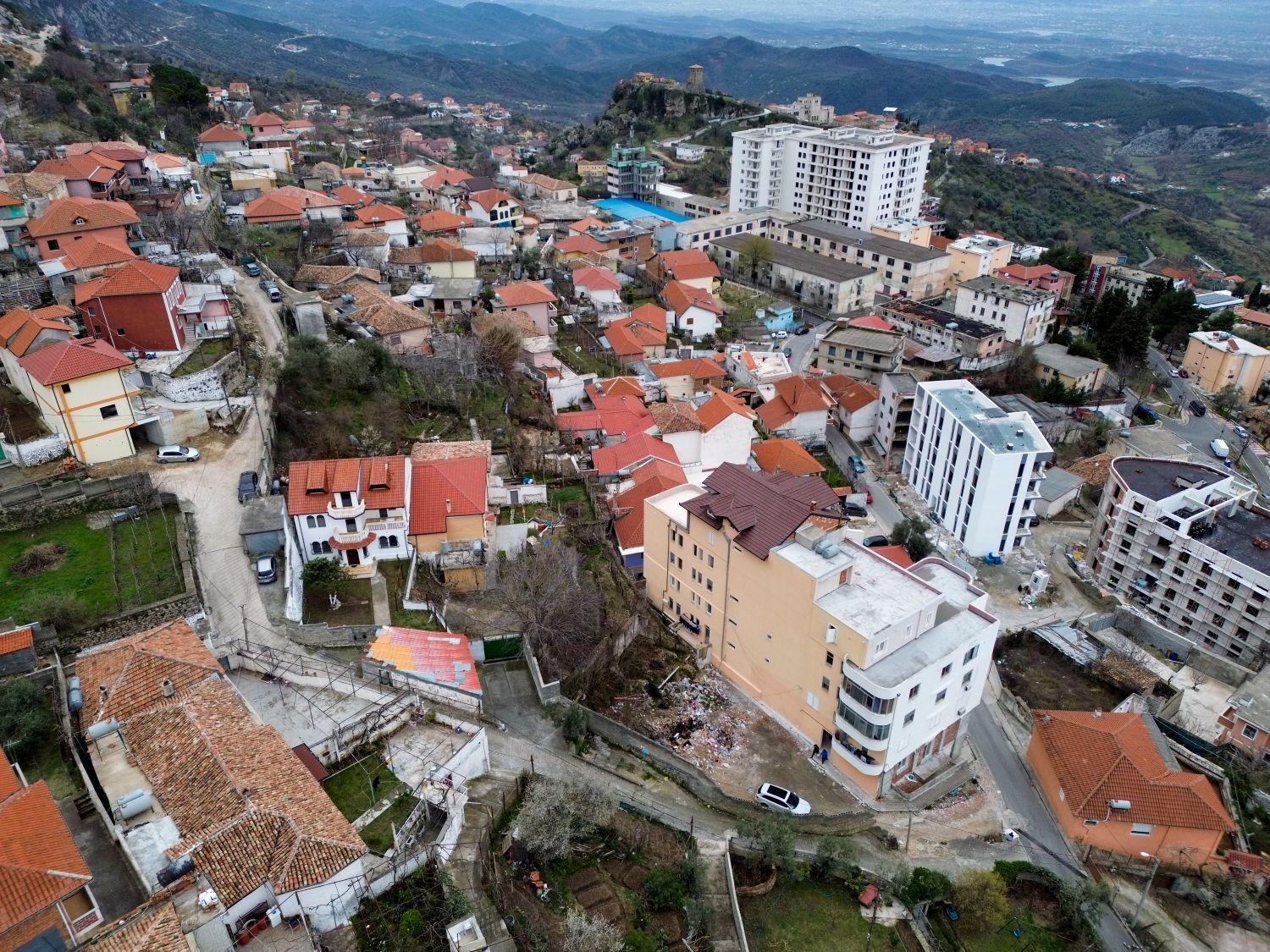 Vila Taga Guesthouse Krujë Buitenkant foto